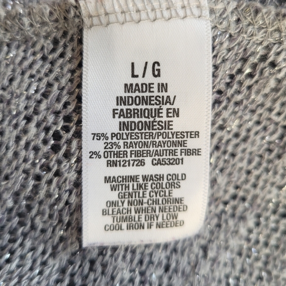 Aeropostale Large Gray Metallic Drop Shoulder Long Sleeve High Low VNeck Sweater - Picture 7 of 7